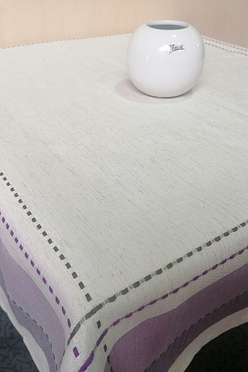 Ubrusy a šály fialovo-režné se zeleným prošitím