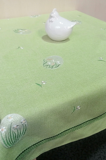 Vyšívaný velikonoční ubrus a šály VELIKONOCE vajíčko