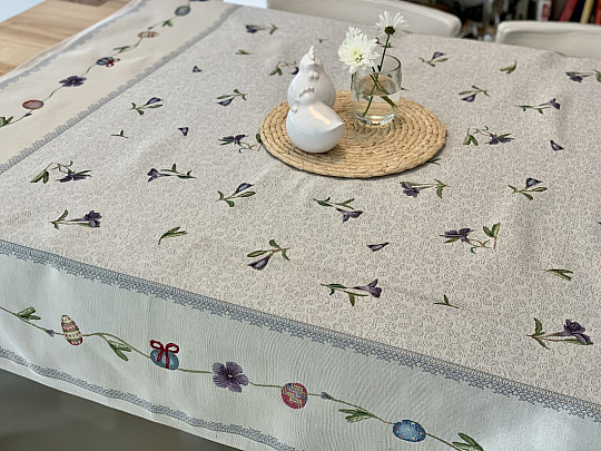 Gobelínový ubrus a šál VELIKONOČNÍ VAJÍČKA S FIALKAMI