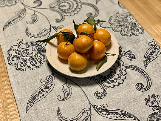 Vyšívaný šál AGENDA