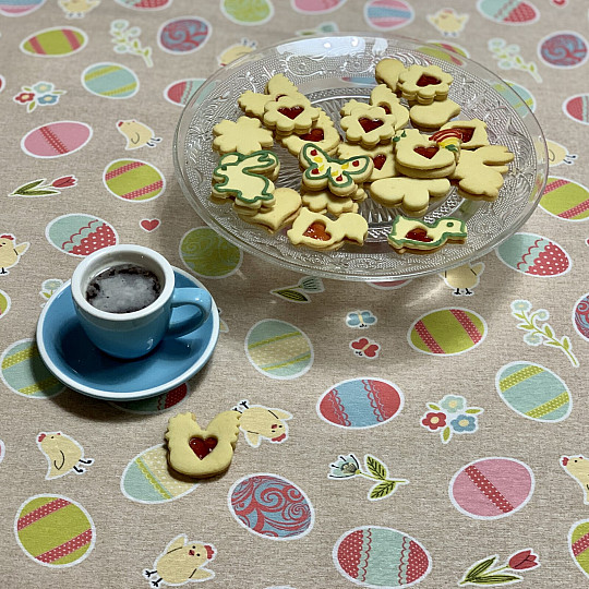 Velikonoční ubrus MALOVANÉ KRASLICE