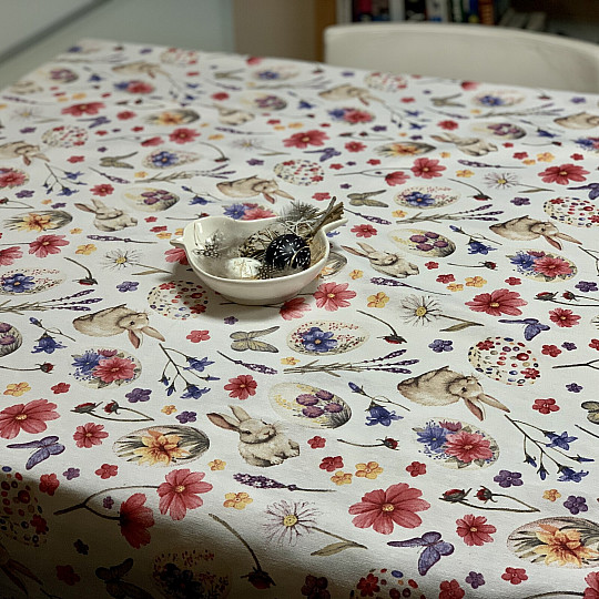 Velikonoční ubrus HOPPITY