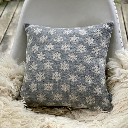 Luxusní dekorační povlak VLOČKY ŠEDÉ A