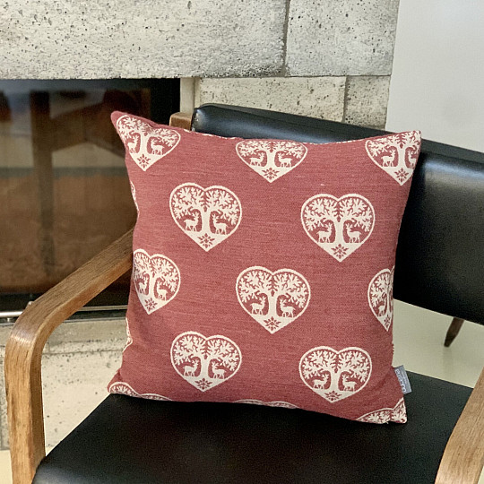 Luxusní dekorační povlak SRDCE S JELENY červený A