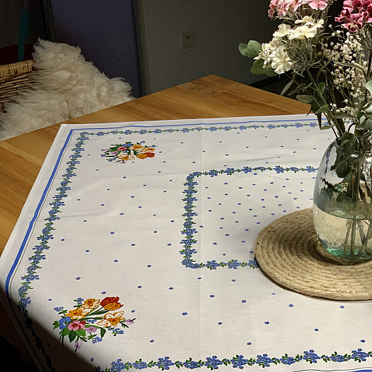 Ubrus KYTICE S NARCISY