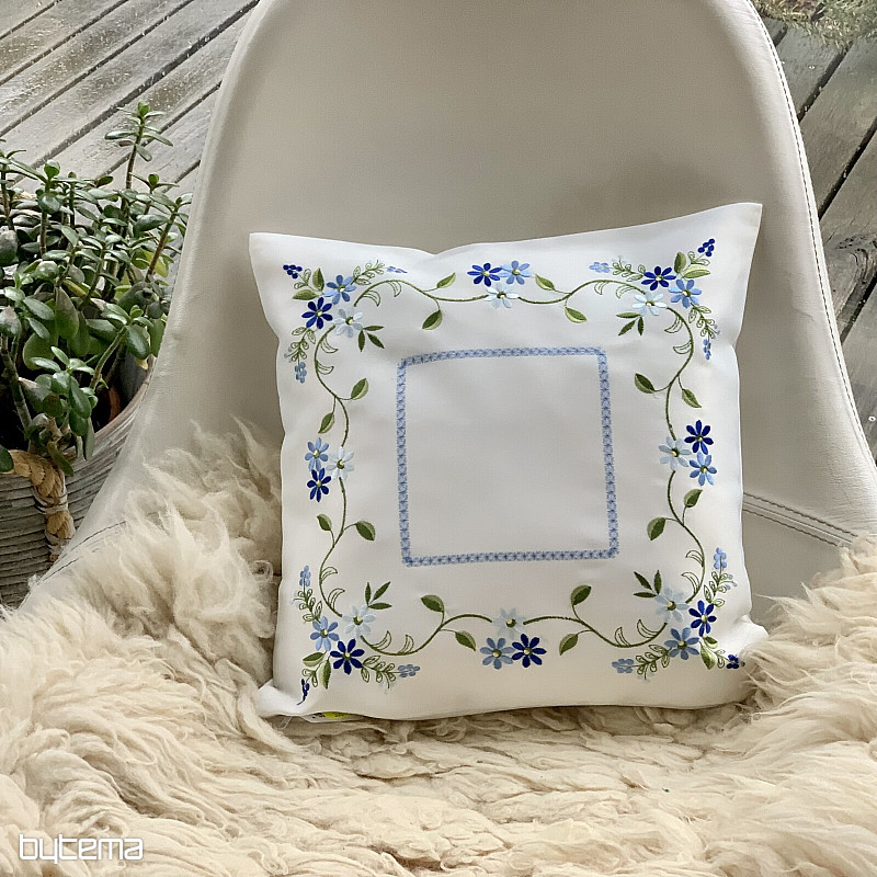 Vyšívaný dekorační povlak POMNĚNKA