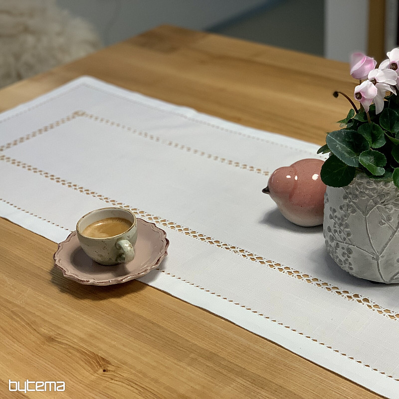 Ubrus a šál BÍLÁ AŽURA