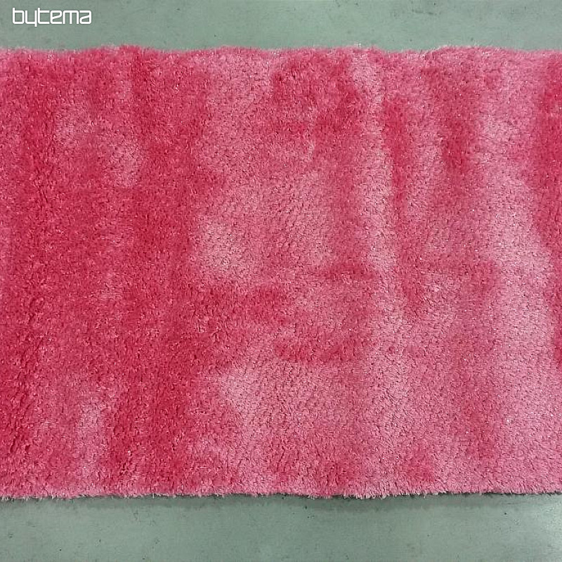 Růžový kusový koberec SHAGGY AFRIGO lesk