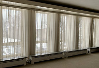 Městys Březová - instalace kolejnic a záclon