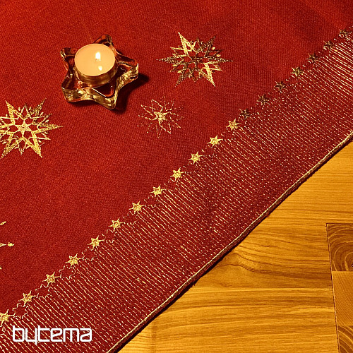 Vyšívaný vánoční ubrus tmavě červený 1