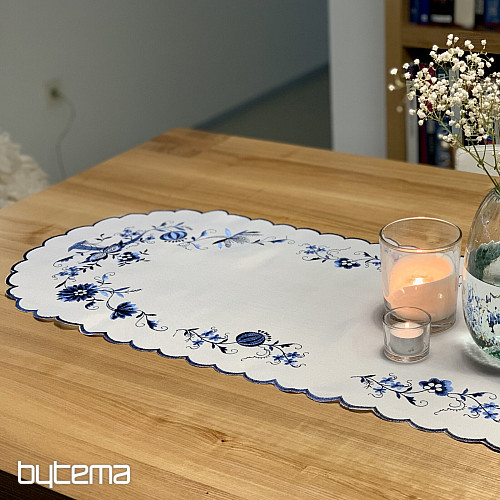 Vyšívané ubrusy CIBULÁK MODRO-BÍLÝ