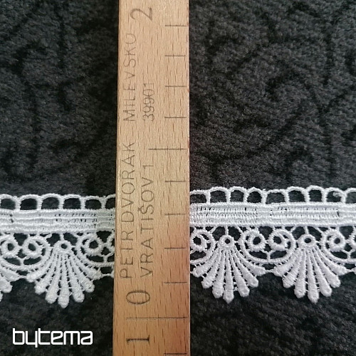 Krajka 5541/01- 4 cm bílá