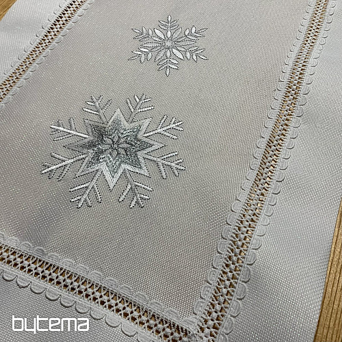 Vánoční vyšívaný ubrus VLOČKY STŘÍBRNÉ