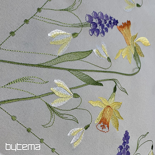 Vyšívaný ubrus a šál NARCISY A SNĚŽENKY