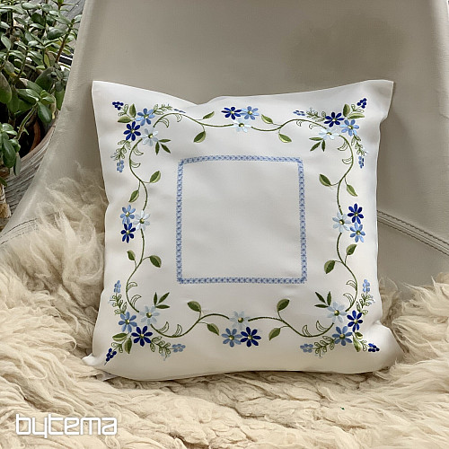 Vyšívaný dekorační povlak POMNĚNKA