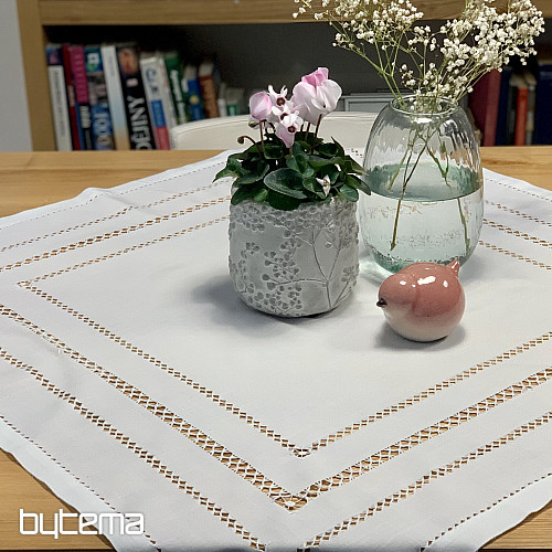 Ubrus a šál BÍLÁ AŽURA