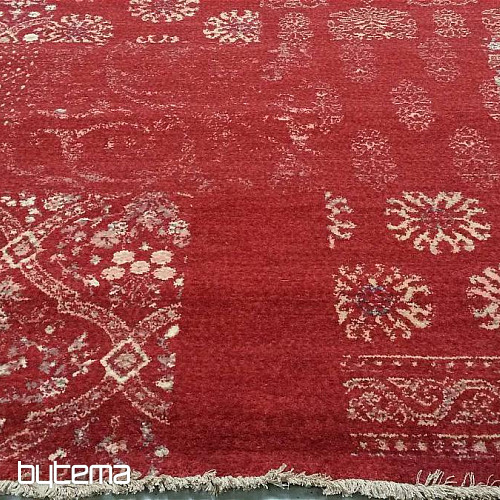 Luxusní vlněný koberec DJOBIE PATCH red