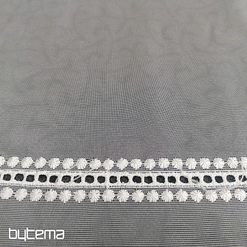 Záclona s výšivkou 544/601/180
